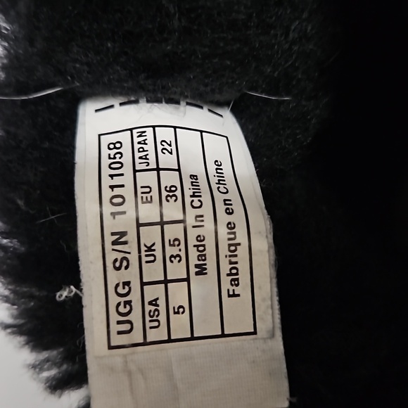 Ugg Bowen Swarovski Crystal Bling Studded Boots sz5  Black Pre-owned - Picture 10 of 11